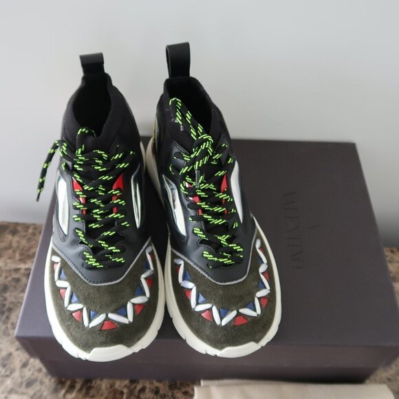 Valentino Garavani Heroes Reflex Black Sneakers - Picture 8 of 13